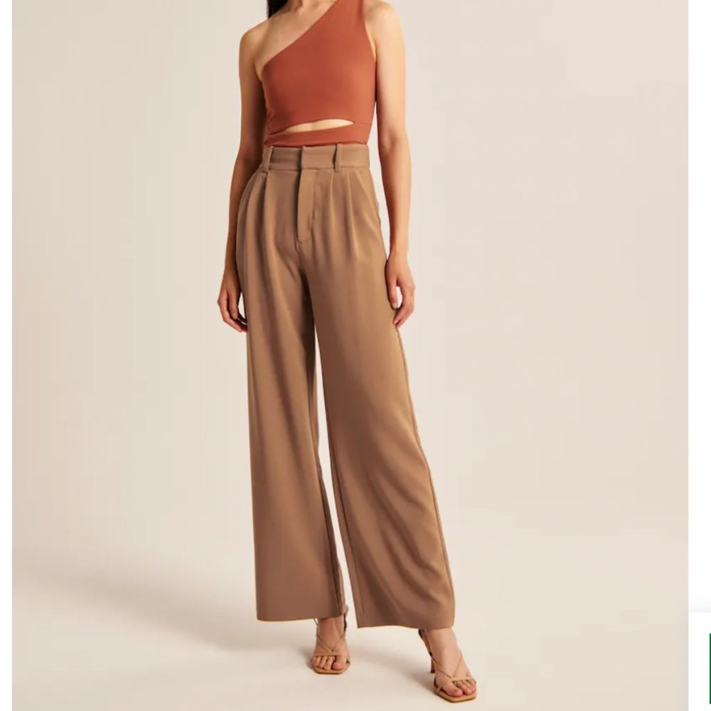 Abercrombie & Fitch Tailored Wide Leg Pants